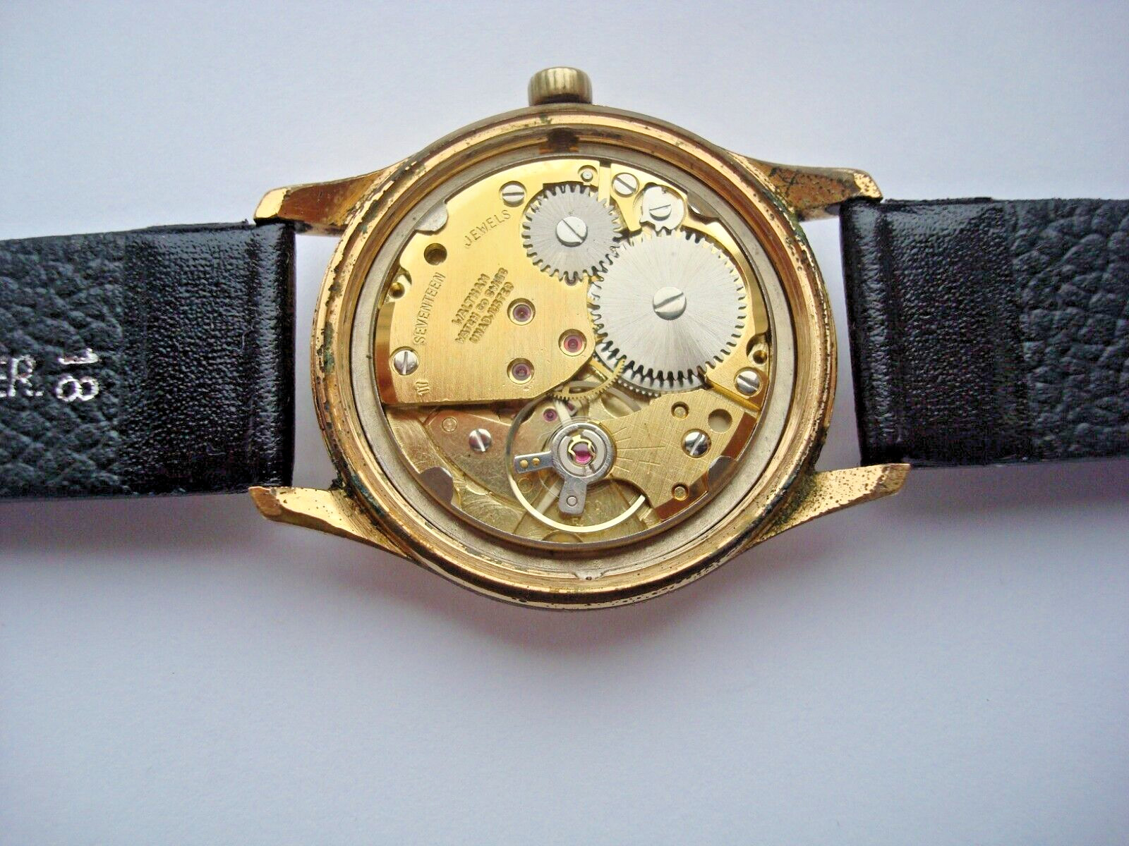 Waltham Mens Watch Manual Wind Up 17j. Date Red Arrow New Band 1960’s Swiss Runs