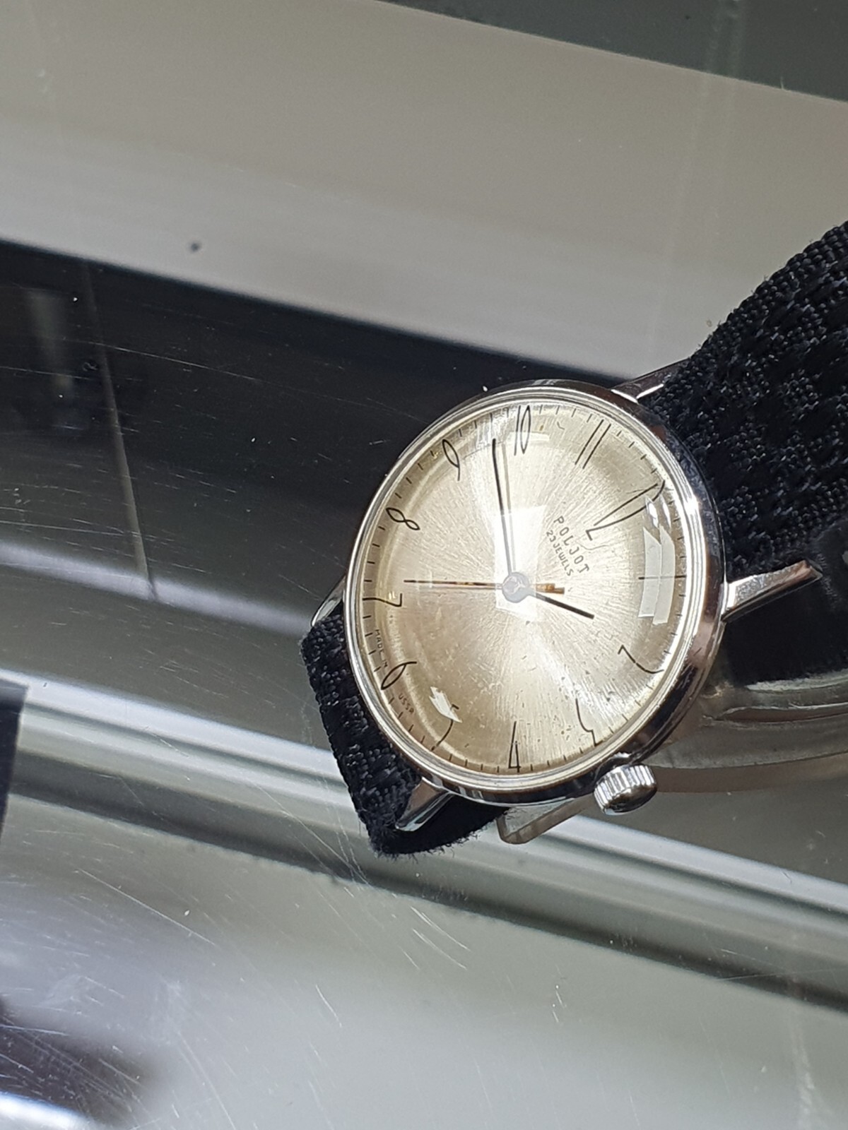 Vintage POLJOT De Luxe 1MChZ Ref.2209 Ultra Slim 23 Jewels USSR Made Watch
