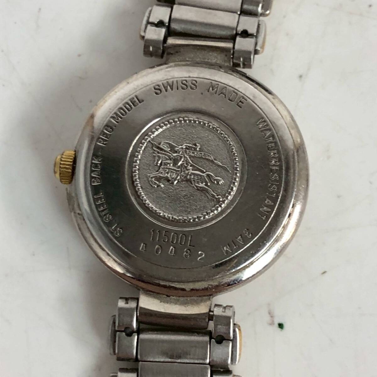 Burberry watch wristwatch quartz battery operated combination color gold silver