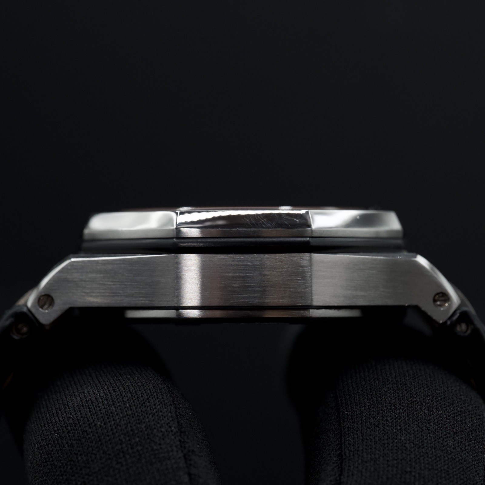 Audemars Piguet Royal Oak Offshore Volcano 42mm |Complete Set|