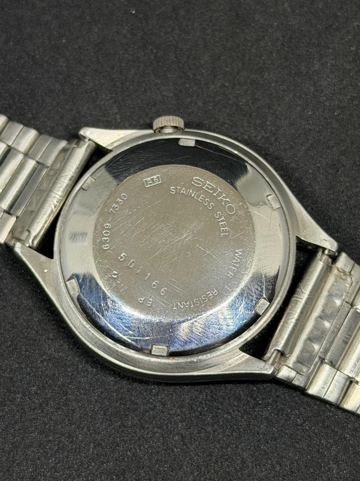 Vintage Seiko 5 Automatic Day/Date Japanese Men’s Wrist Watch