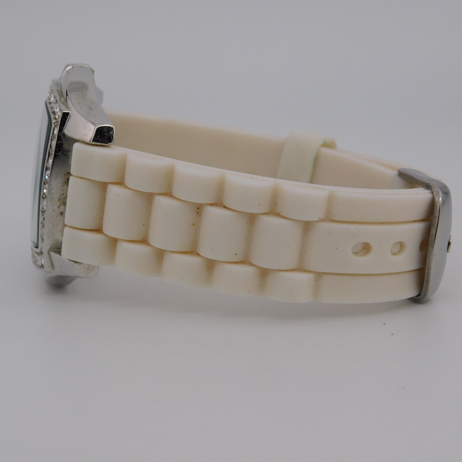 GENEVA 5949 White-Tone Quartz Analog Women’s Watch New Battery