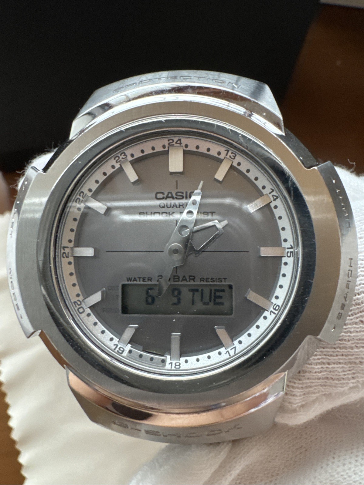 CASIO G-SHOCK AWM-500D-1A8JF
