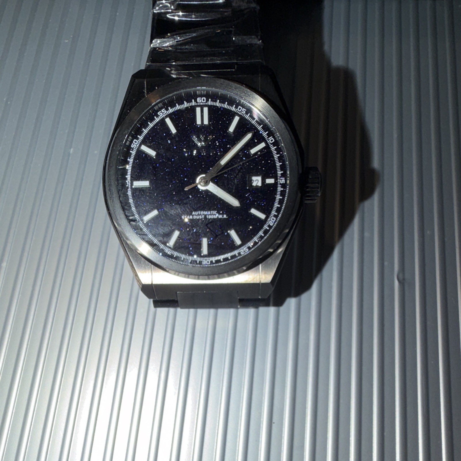 Uswel Star Dust 21J Automatic Watch 100m Stardust Dial Date Exhb Back Box