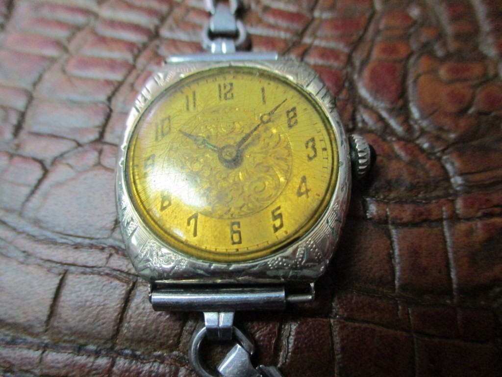 Vintage 1920s Hallmark Art Deco Ladies Watch 18K GF Filigree Engraved 15 J AS IS