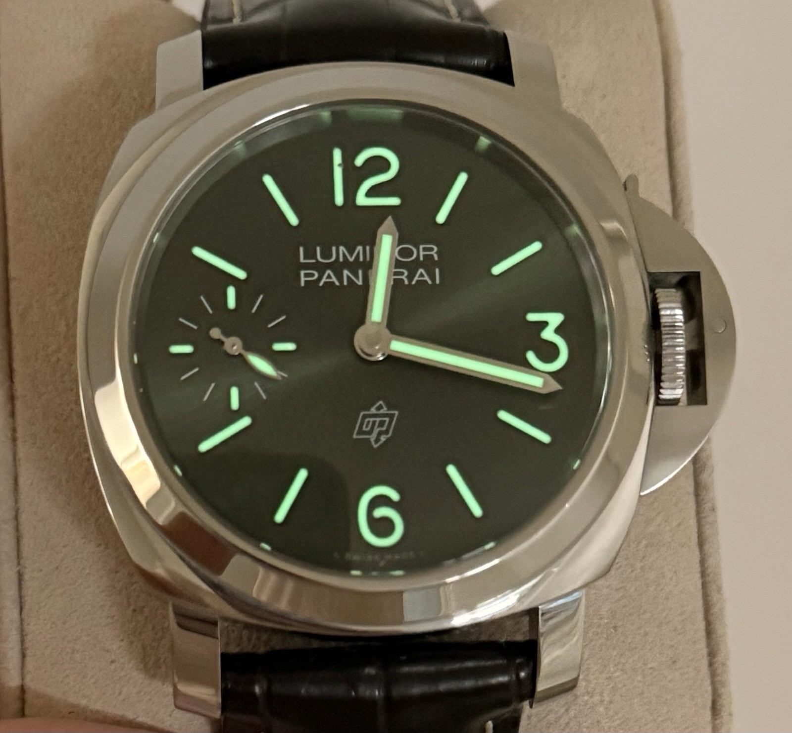 Panerai Luminor Logo PAM01624 Green Sunburst Dial