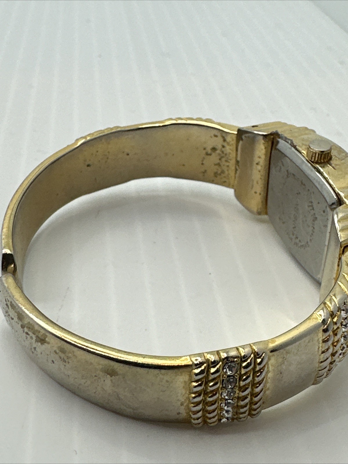massini watch gold tone jelwels quartz