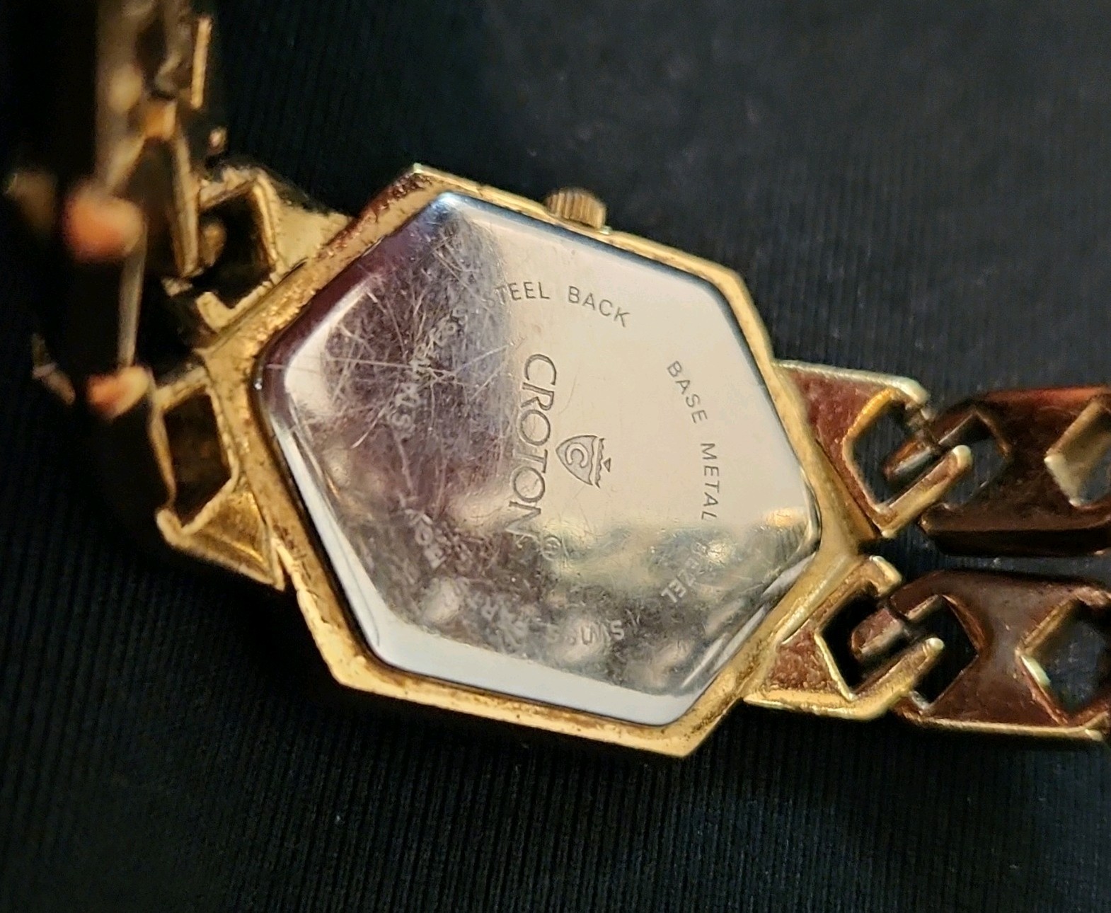 Croton Diamond Quartz Women’s Vintage Hexagon Gold Tone Mother Of Pear Dial 24mm
