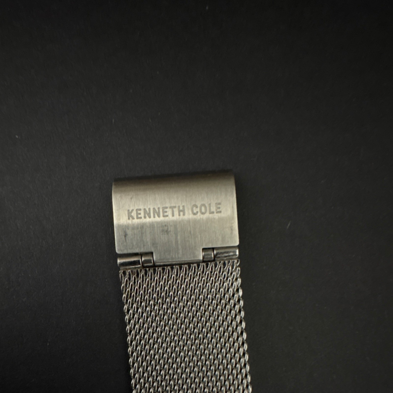 Kenneth Cole New York Quartz Analog Silver Dial Mesh Band Date 30m (3 ATM)