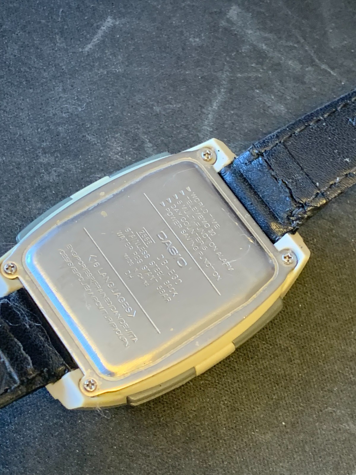 VINTAGE CASIO WATCH (2568) DB-E30 TOUGH SOLAR DATA BANK DIGITAL WATCH