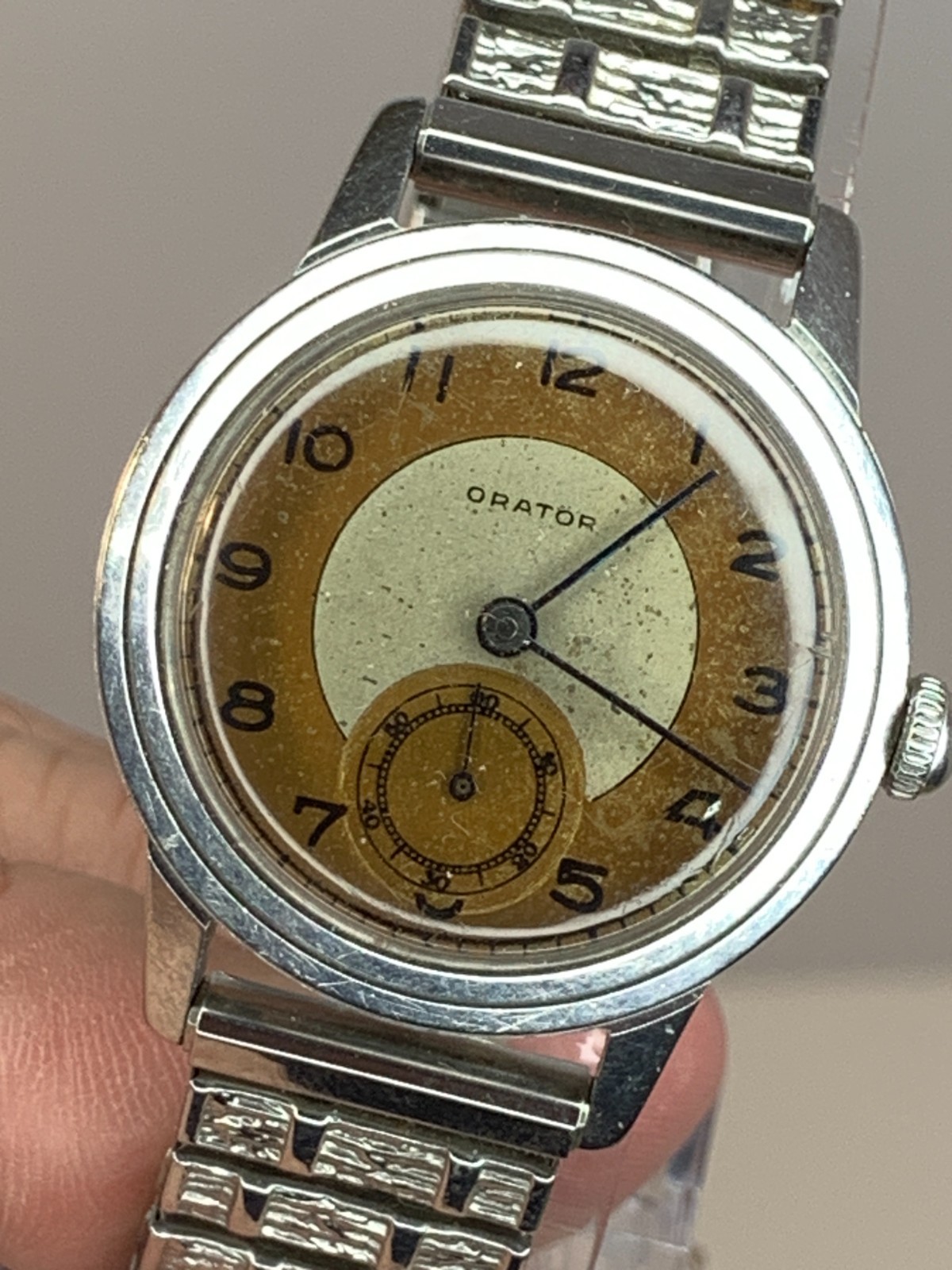 VINTAGE RARE ORATOR 16 Jewels SUB SECOND SWISS MEN’S 31mm WATCH