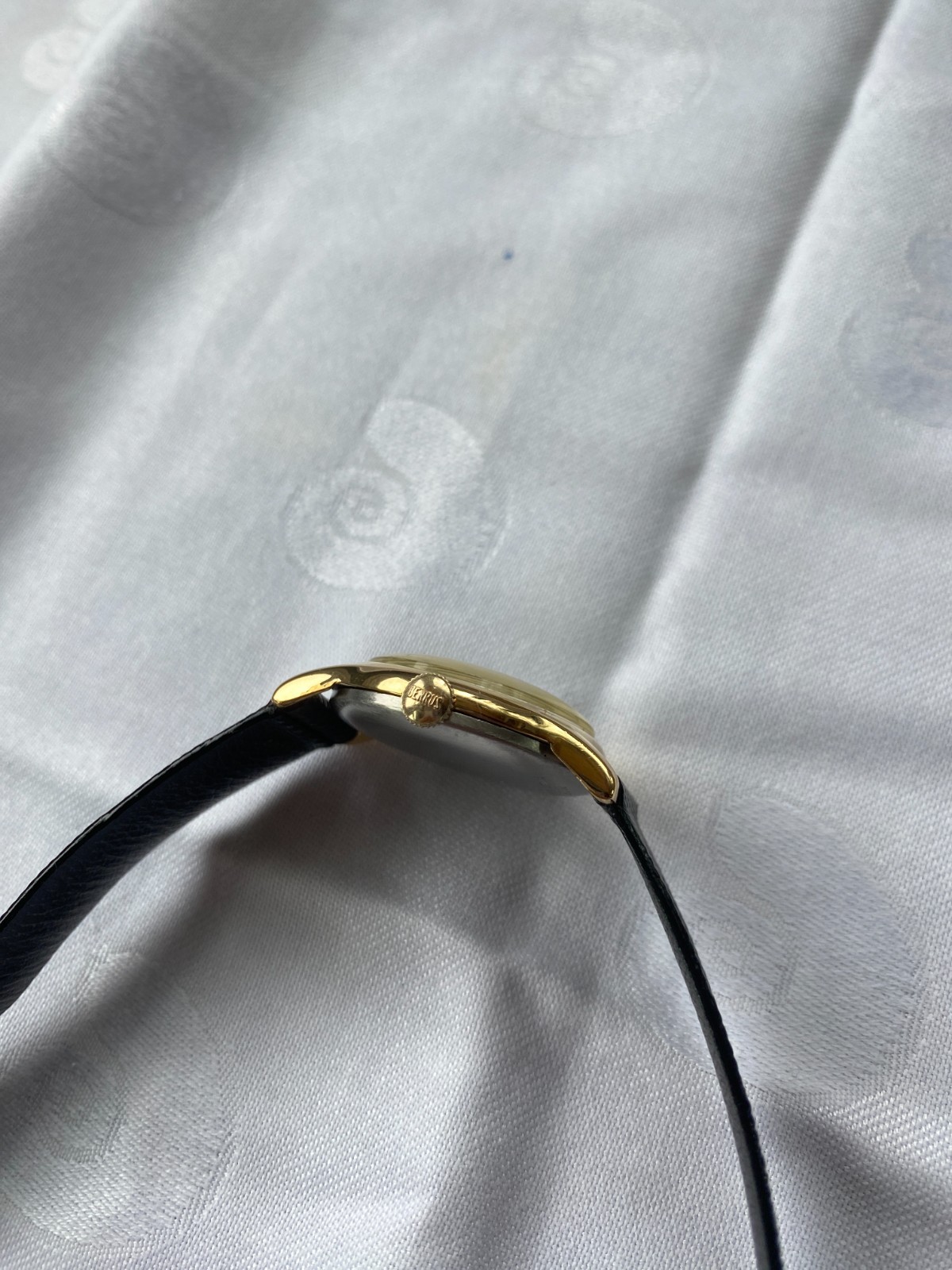 Vintage Benrus 32mm Gold Tone Dress Watch – Small Seconds – manual DN21 Movement