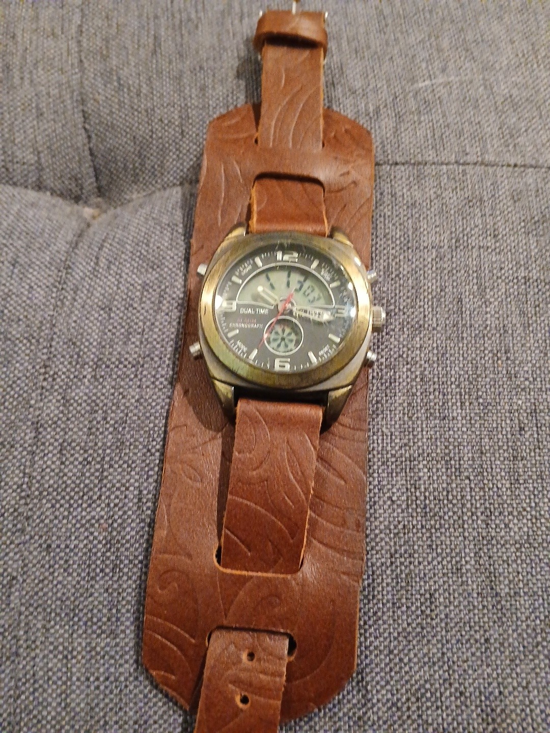 Unlisted Watch. By Kenneth Coke. Antique Bronze NewLeather Band Project As Is