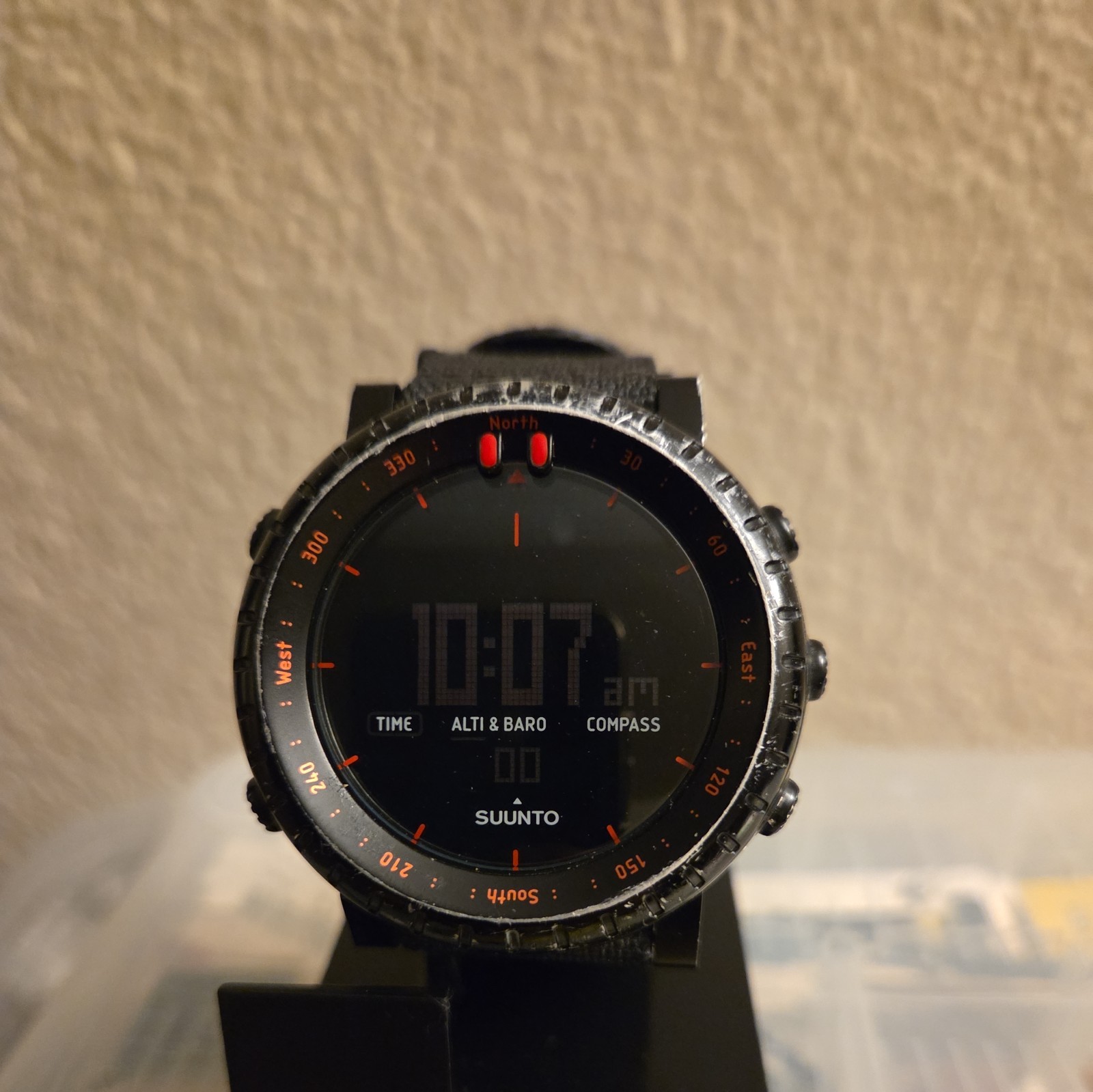 SUUNTO CORE BLACK RED Quartz Digital Watch Alti Baro Compass 50m SS023158000