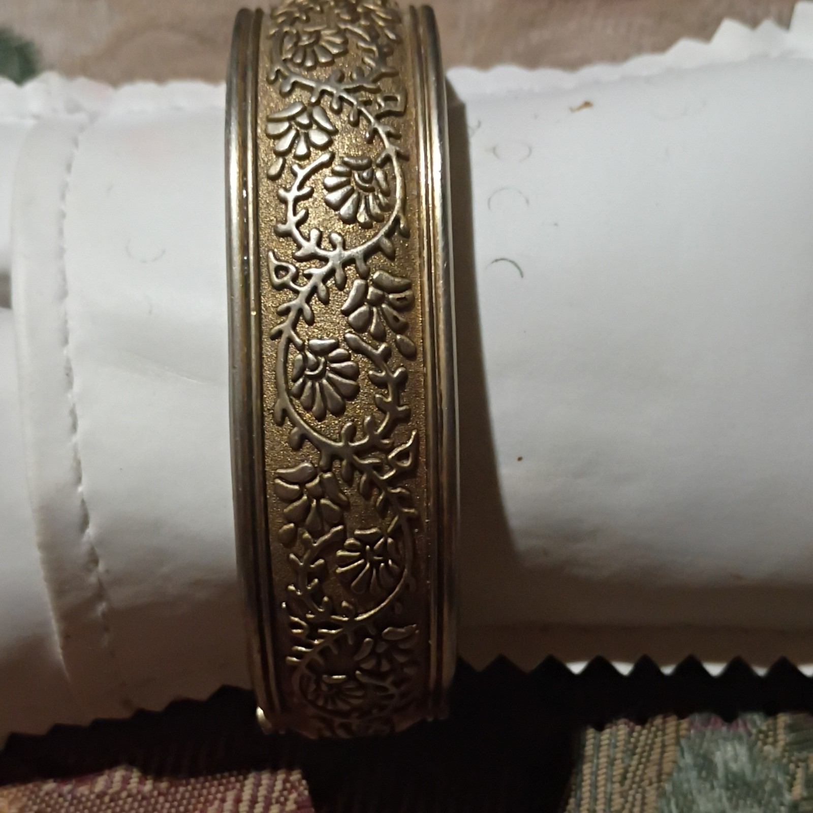 Kim Rogers Diamond Women’s Analog Quartz Floral Engraved Gold Bangle Watch