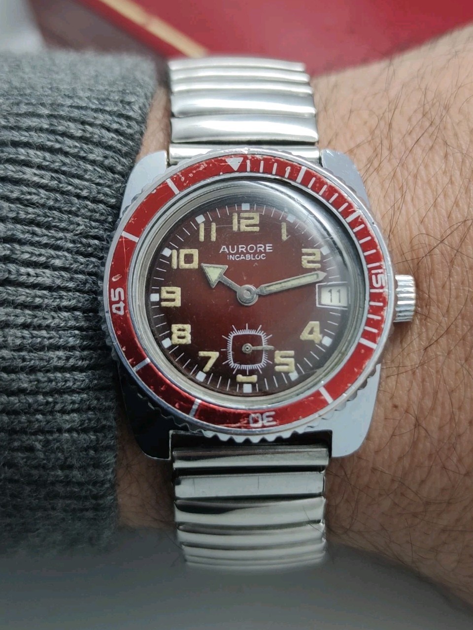 Skin Diver Watch Aurore Manual Wind Red Dial Swiss Made Vtg 31mm Junior