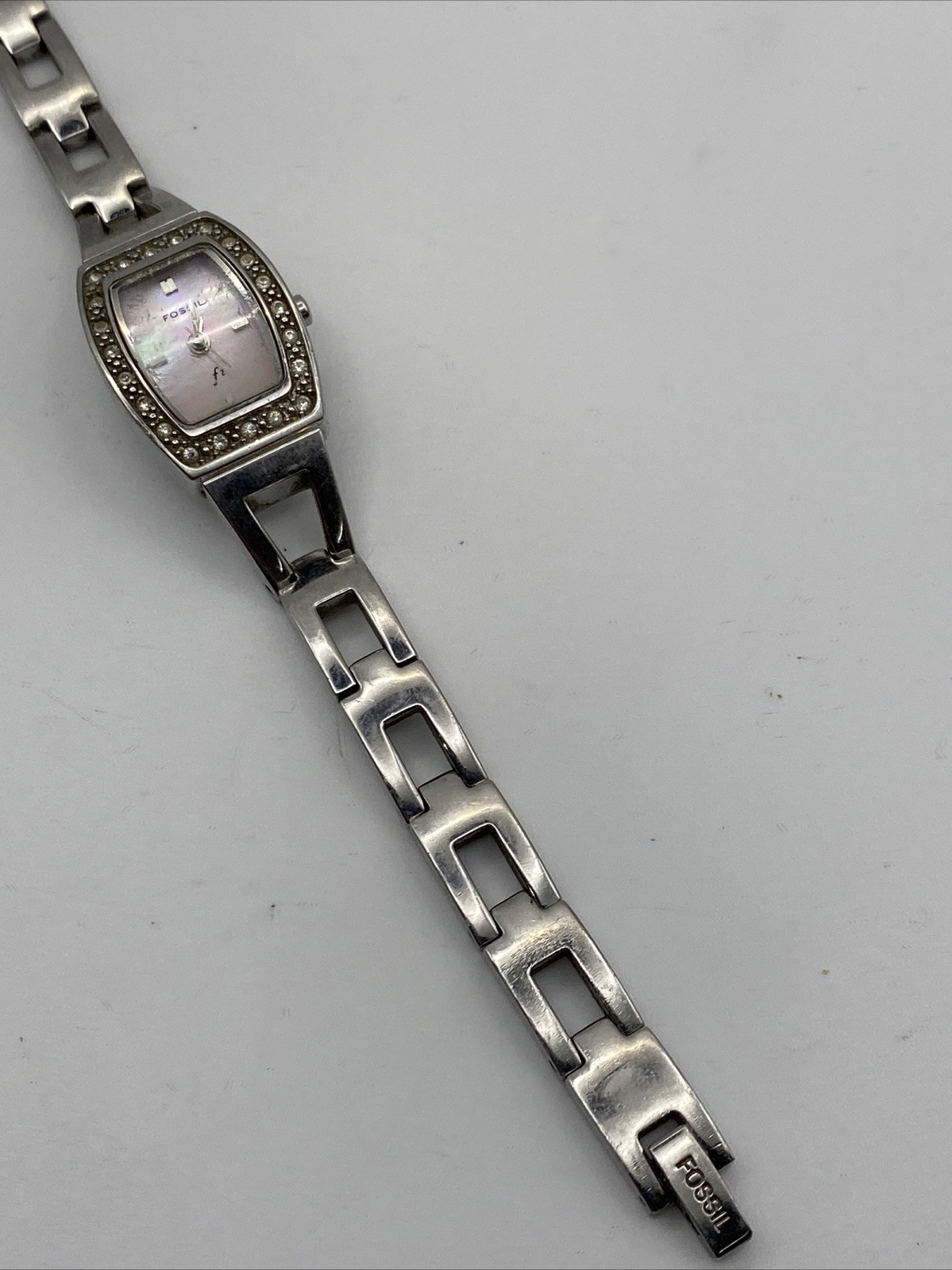 Ladies Fossil f2 ES-9722 Silver Tone Pink MOP Dial Quartz Rhinestone Bezel Watch