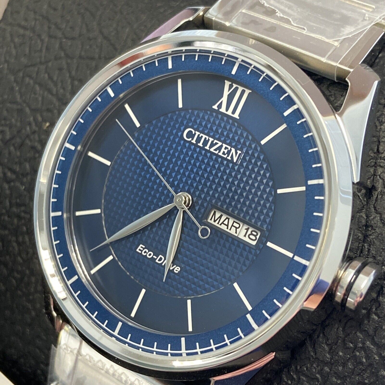 NEWCitizen Eco-Drive Classic Blue Dial Men’s Watch Classic Stainless AW0081-54L