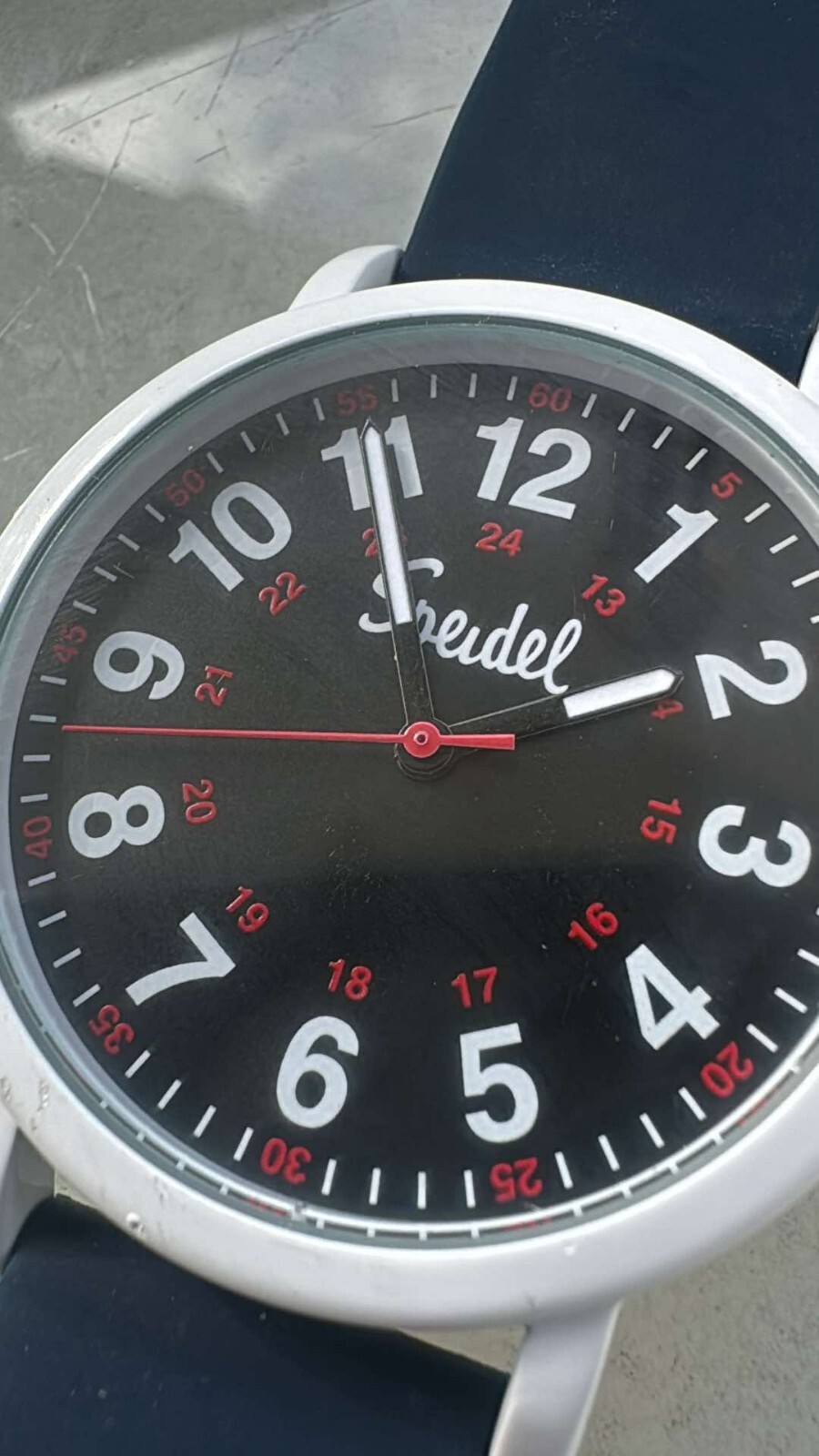 Unisex Adults Speidel Watch 38mm silcone strap,, Military dial quartz runs great