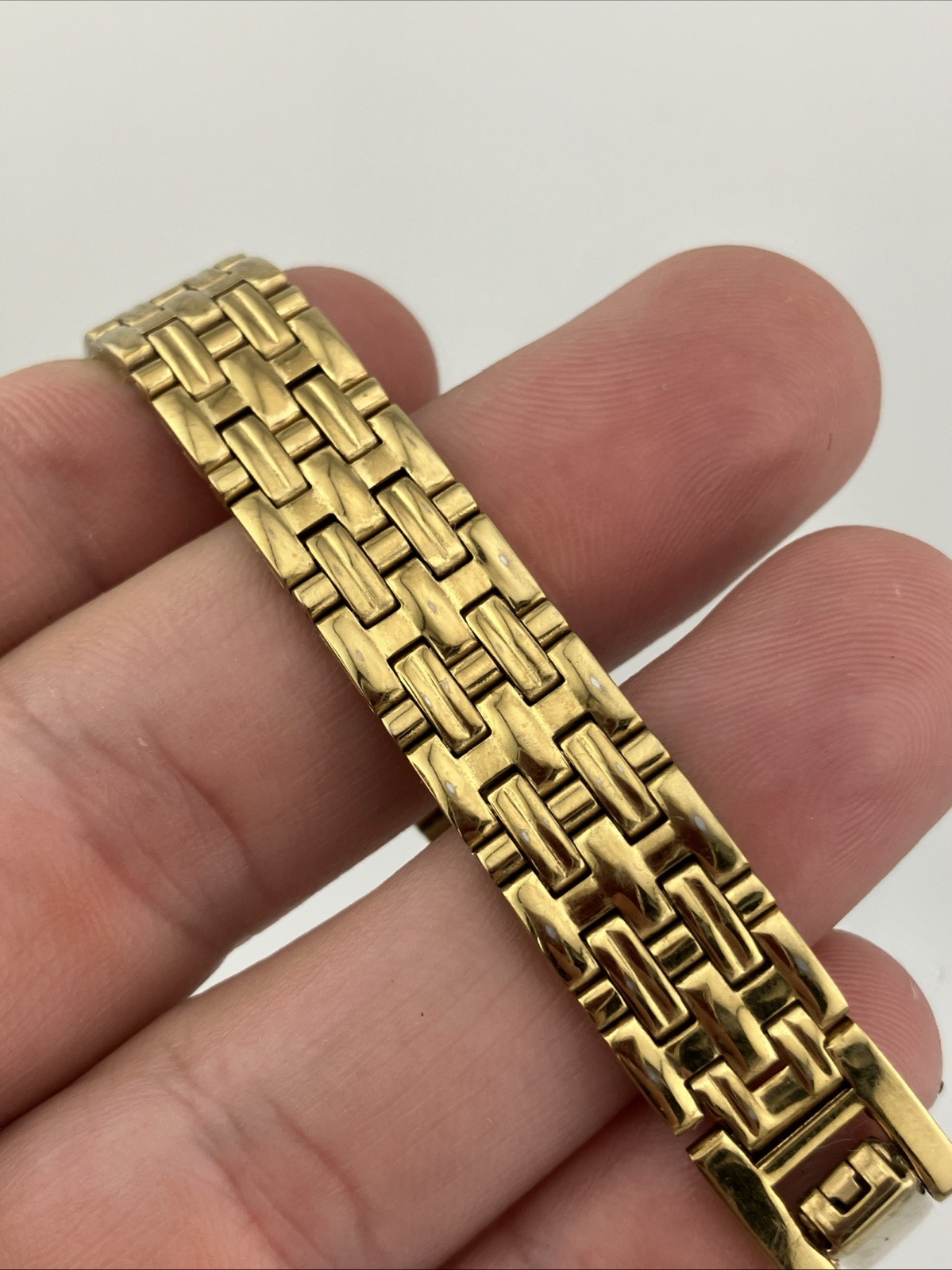 Vtg Seiko Ladies 13mm Watch Gold Tone Gold Tank Dial 5.75″ 2e20-7021 – RUNS