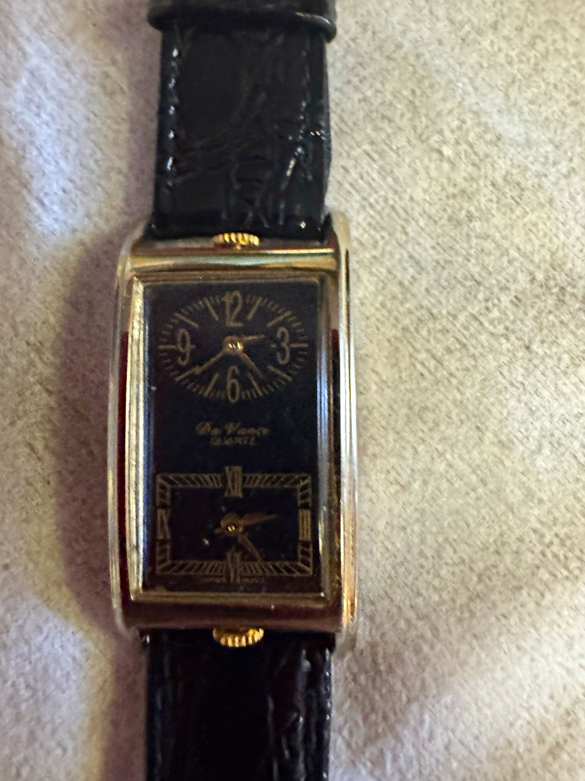 Vintage Da Vanci Dual Time Zone Unisex Tank Watch. Leather Band, Running & Clean