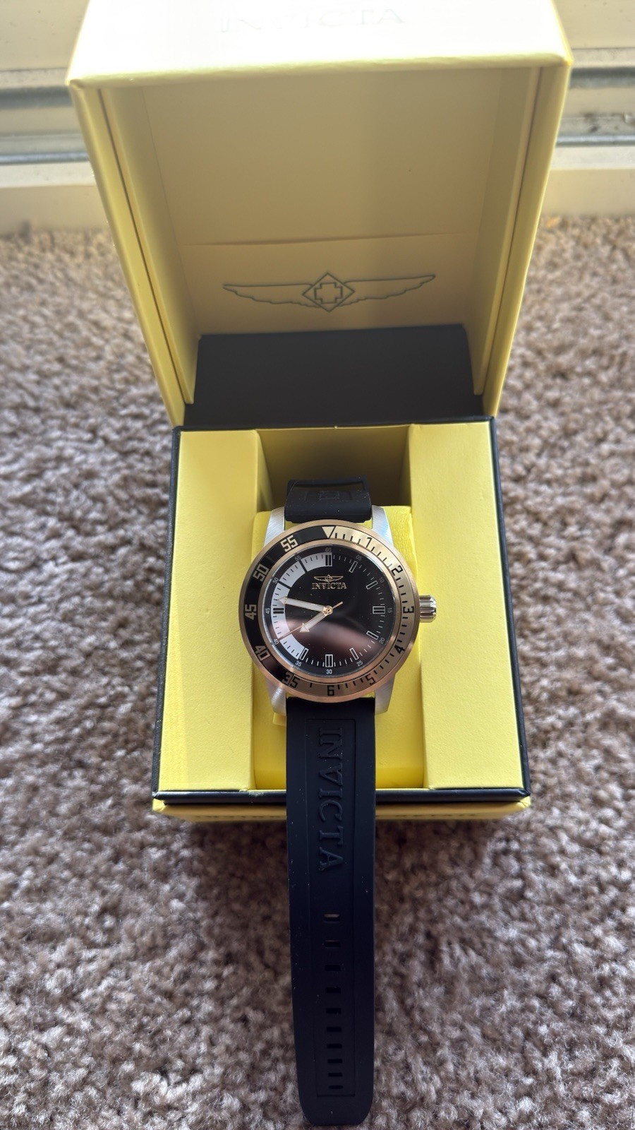 Invicta Speciality 45mm Stainless Steel Case Black Dial Silicone Strap Quartz…