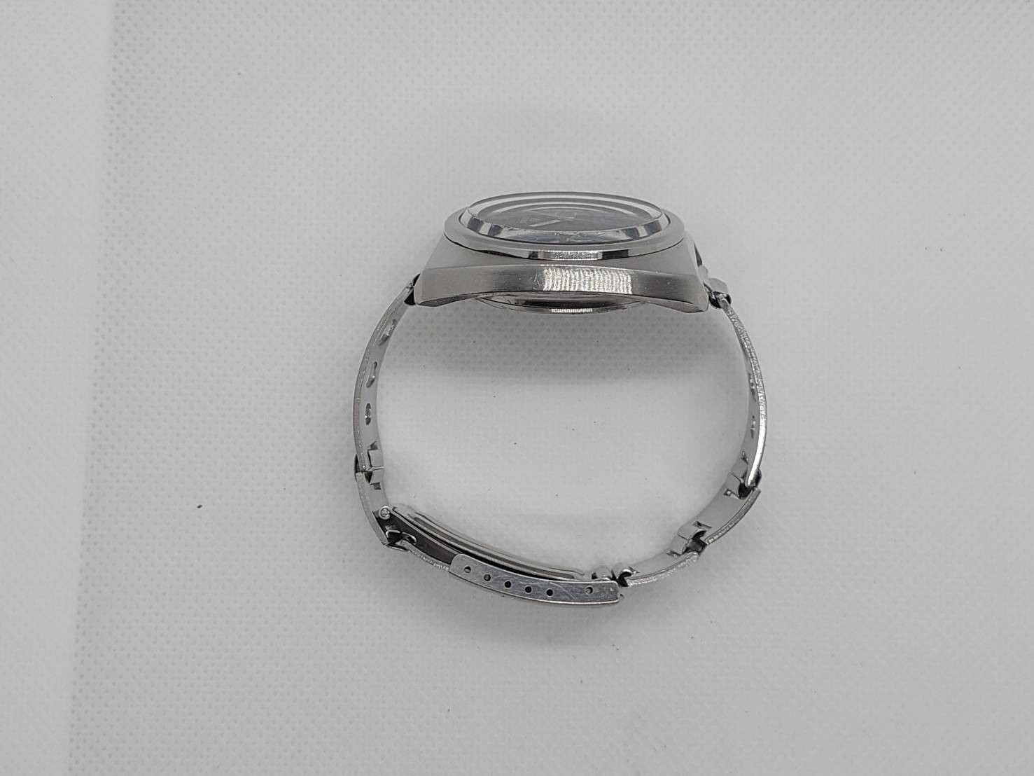Vintage Seiko 5 Sports 6119 Automatic Blue Dial – Inner Bezel Non-Rotating.