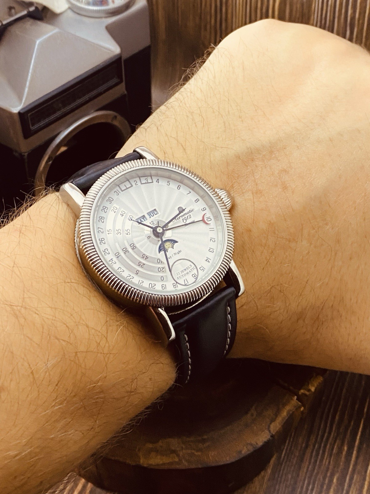 AEROMATIC 1912 GERMANY A1281 STAINLESS STEEL GENUINE LEATHER WRISTWATCH #7358