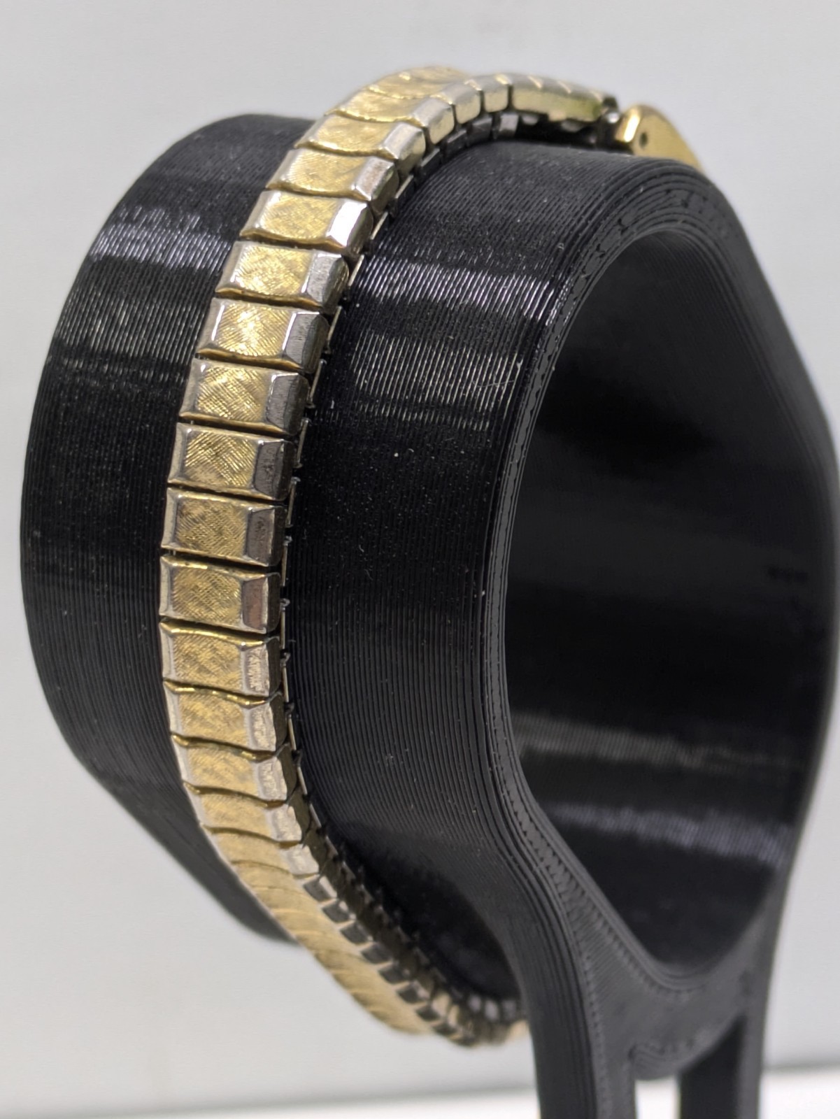 Ladies Vintage Pulsar Watch 16mm Gold Tone V401-5000 Expansion Band – Serviced