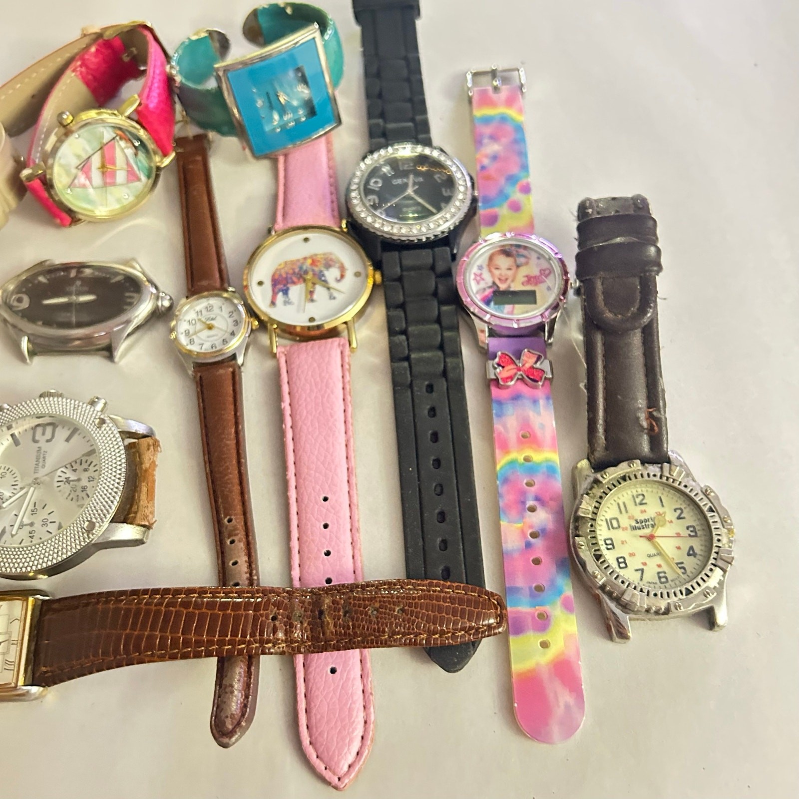 Assorted Watches Used Not Working For Parts Or Pieces lot 4