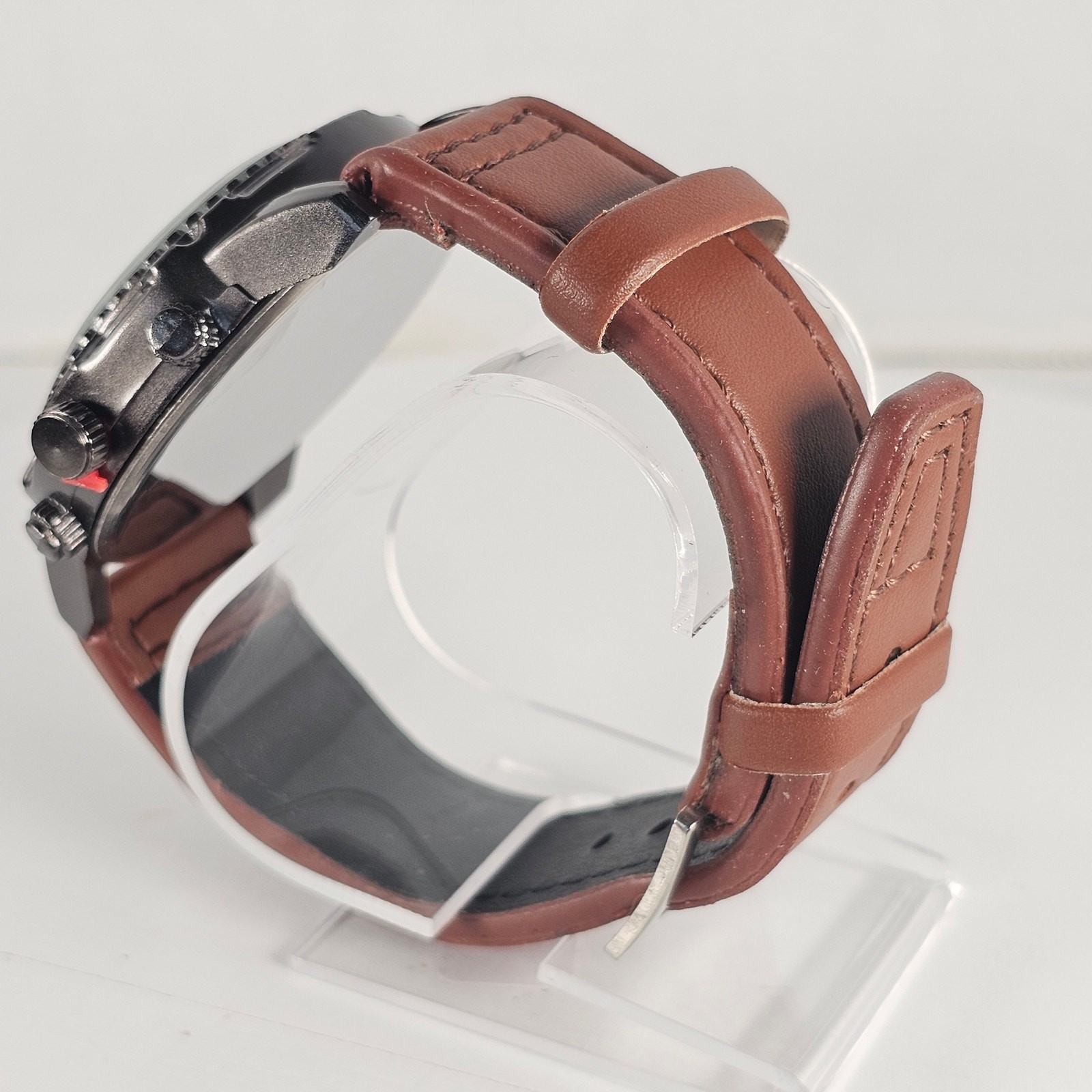 Raglan Men’s Quartz Watch Black Dial Brown Band 43.9mm Case Chrono Look NEW