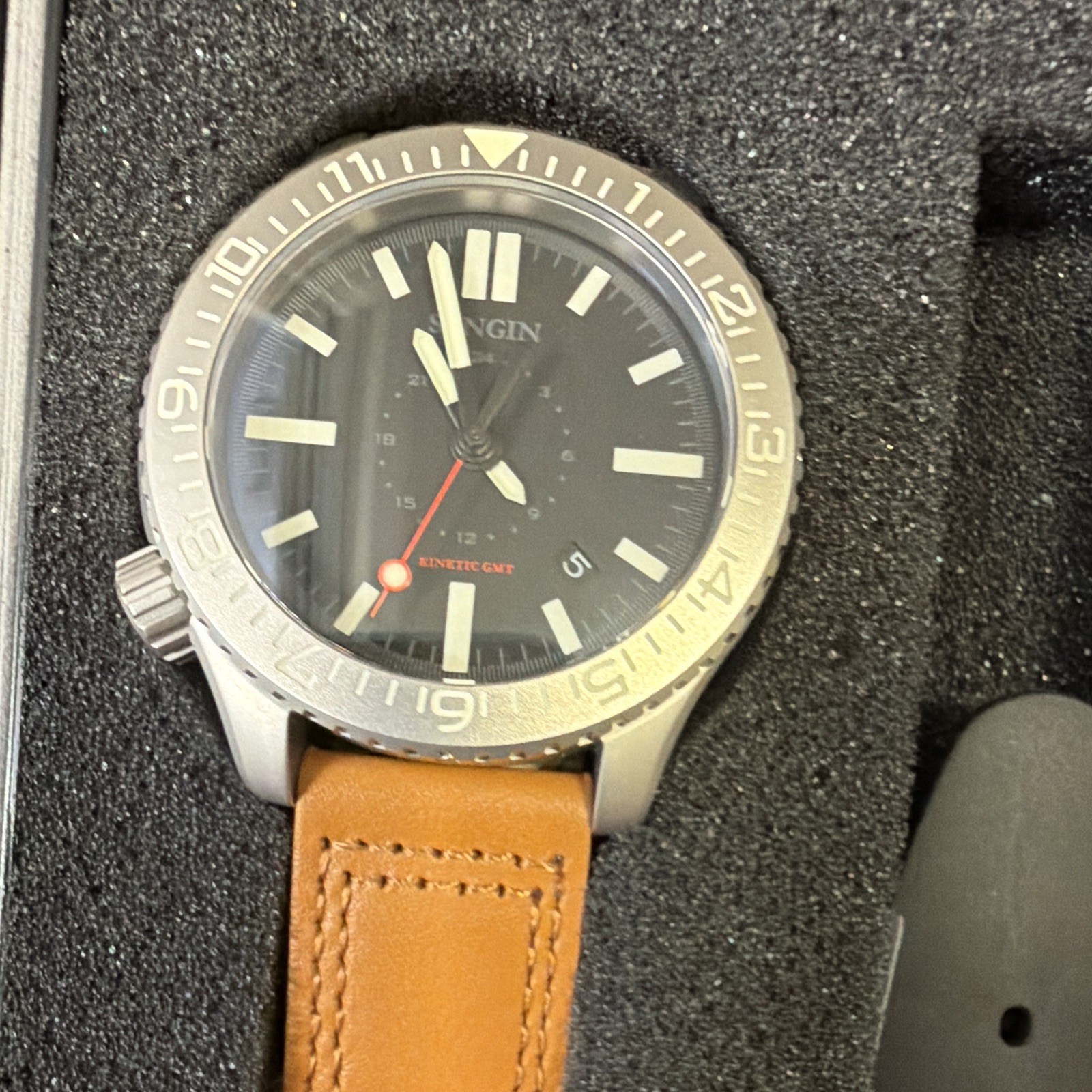 KINETIC II K2 Expedition Matte Watch NEW brown leather and black rubber straps