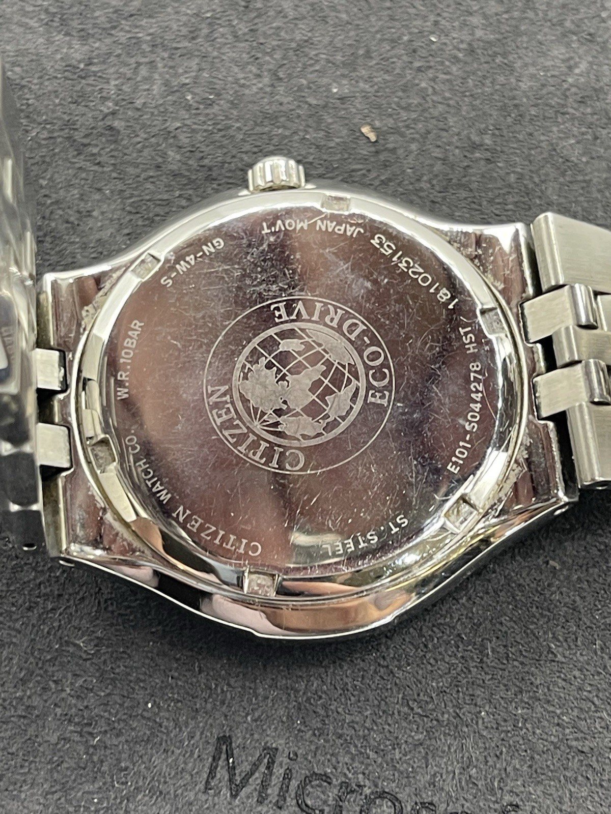 Citizen Eco-Drive Men’s Quartz Silver Sunburst Dial SS Bracelet 40mm, working