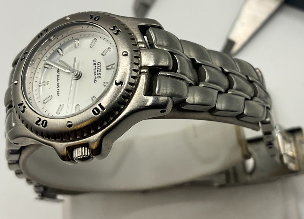 Vintage Guess Waterpro womens watch, light wear/use, looks sand runs good, nice