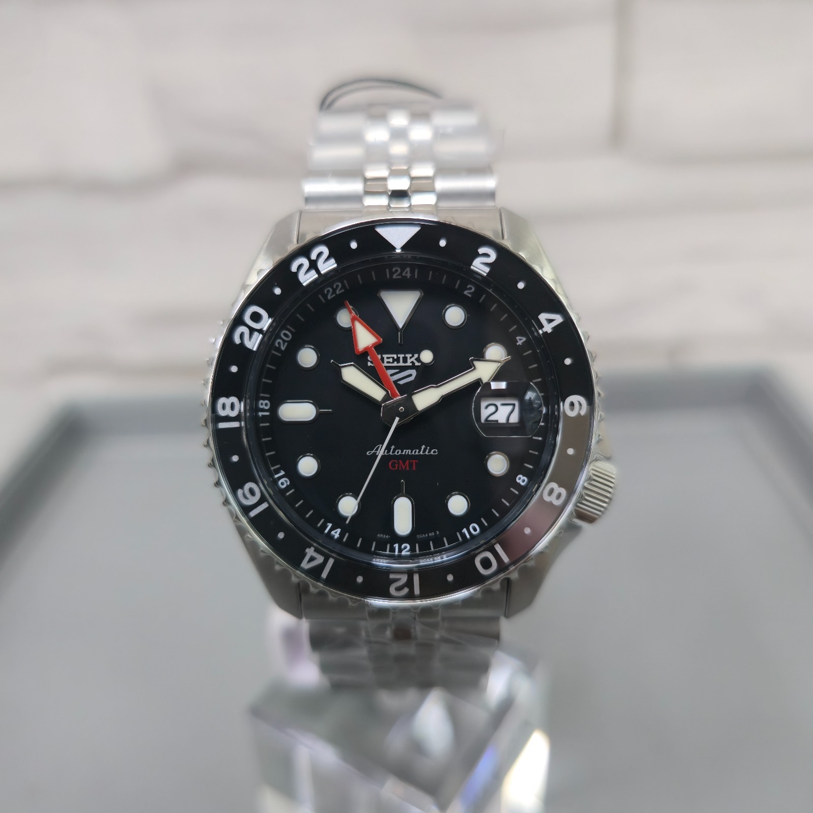 Seiko 5 Sports SSK001K1 Automatic GMT “SKX GMT” Black Dial 42.5mm Men’s Watch