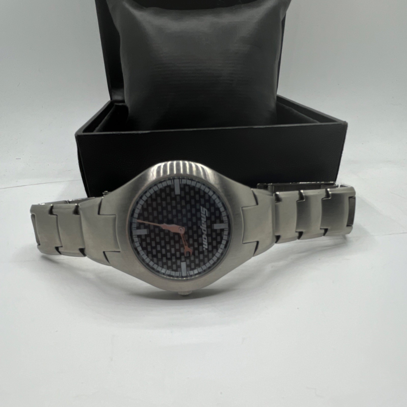 Snap-on Special Edition Quartz Analog Watch, SS Silver Bracelet, Box, Round