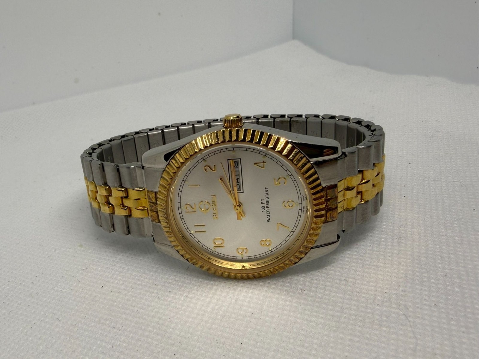 Elgin Men’s President-Style Day-Date Watch Two-Tone Fluted Bezel Silver Dial