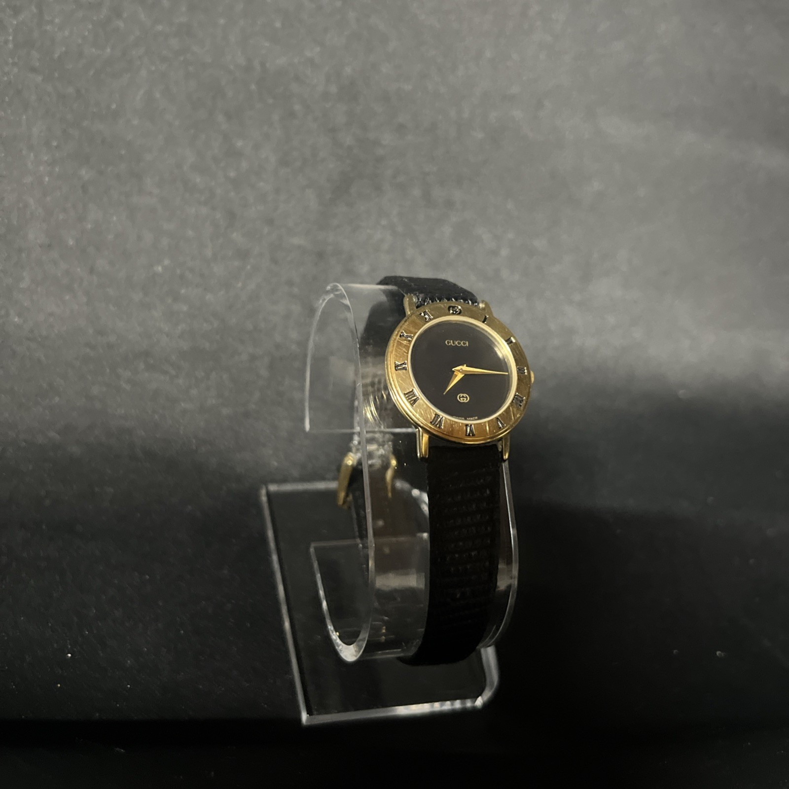 Vintage Gucci 3000 L Women’s Wristwatch with A Gold-plated Case Swiss Made W/Box