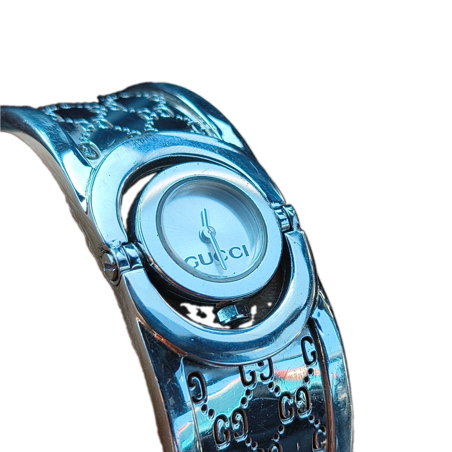 Gucci Twirl Women’s Quartz Silver-Tone Stainless Bracelet Analog Wristwatch
