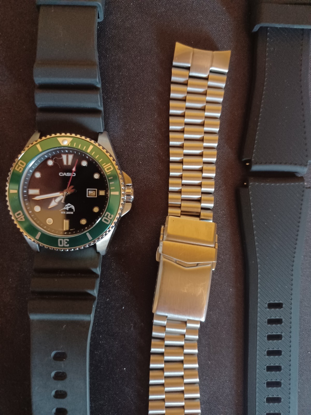Casio Duro Marlin 44mm with Green Bezel. Extra Bands and Box .