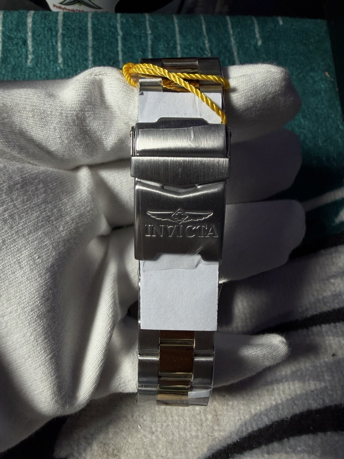 Invicta Pro Diver Men’s Swiss 2-Tone SS Bracelet Gray Black Dial Date! classic