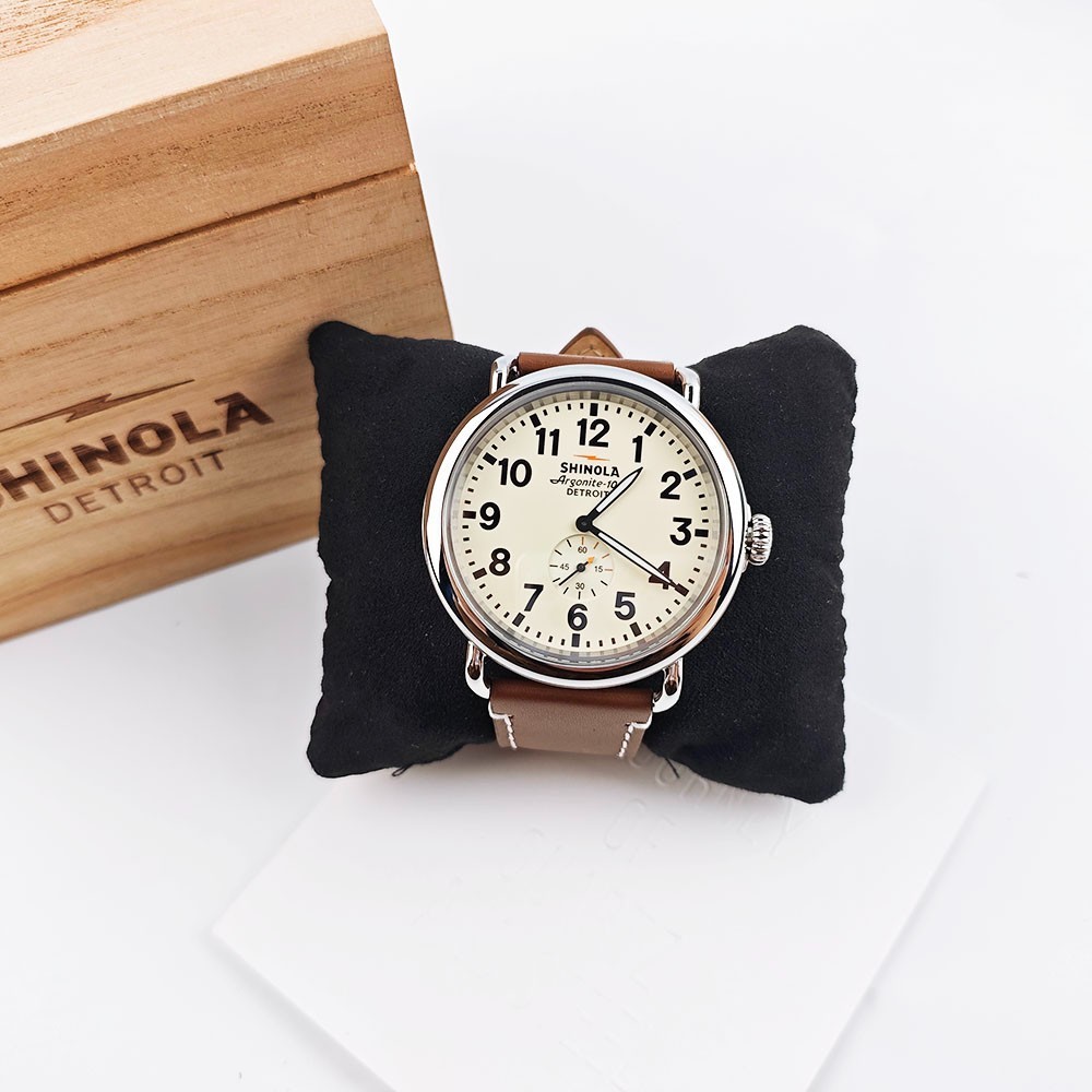 Shinola The Runwell Cream Dial Leather Strap Argonite 1069 Men’s 47mm Watch