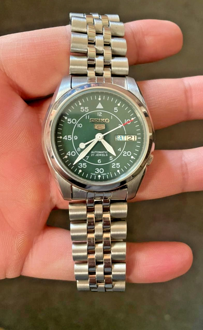 Seiko 5 Automatic 21 Jewels Green Dial Day-Date Stainless Steel Men’s Watch