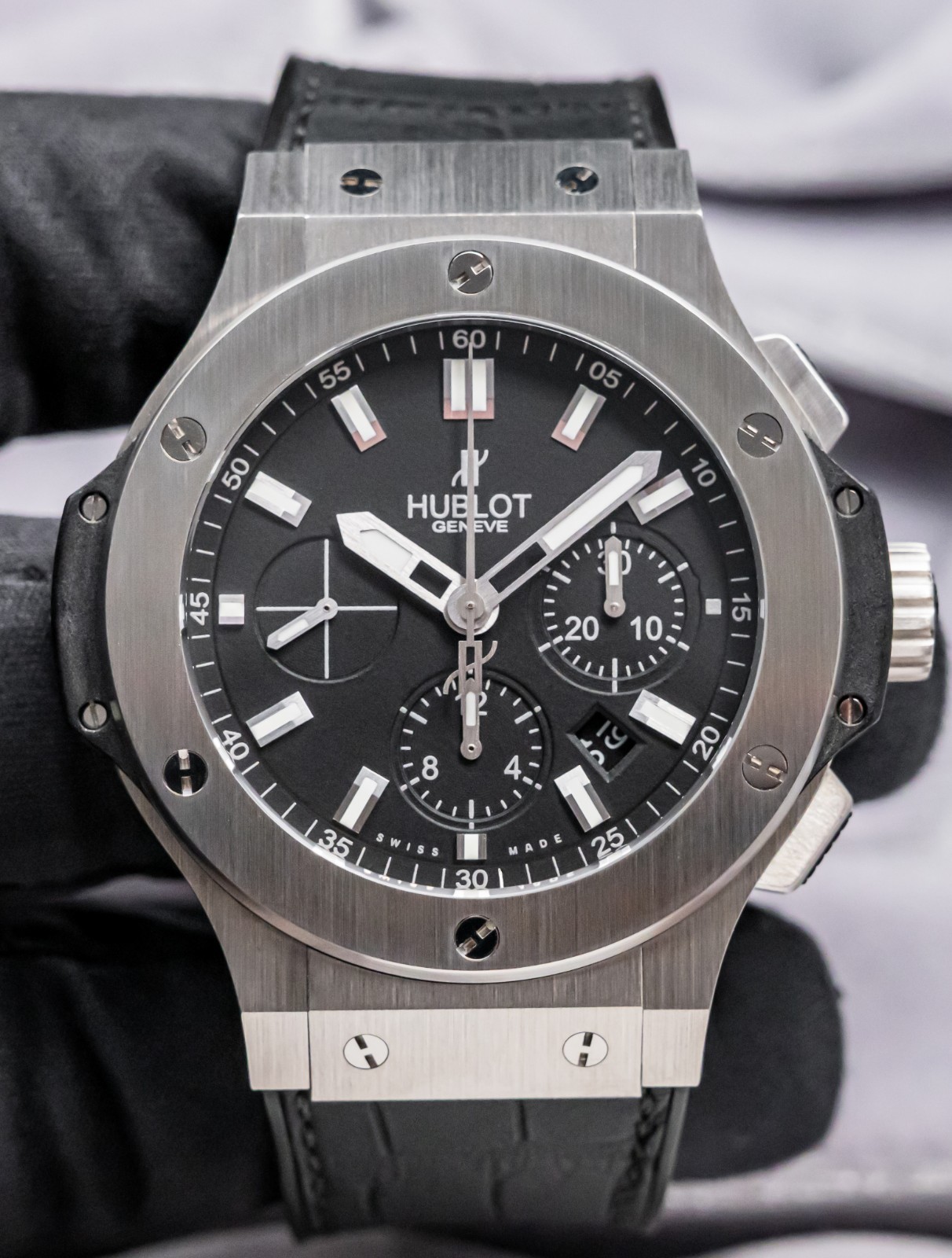 Hublot Big Bang Unico Ferrari Titanium & Carbon 45 mm Deploy 401.NJ.0123.VR