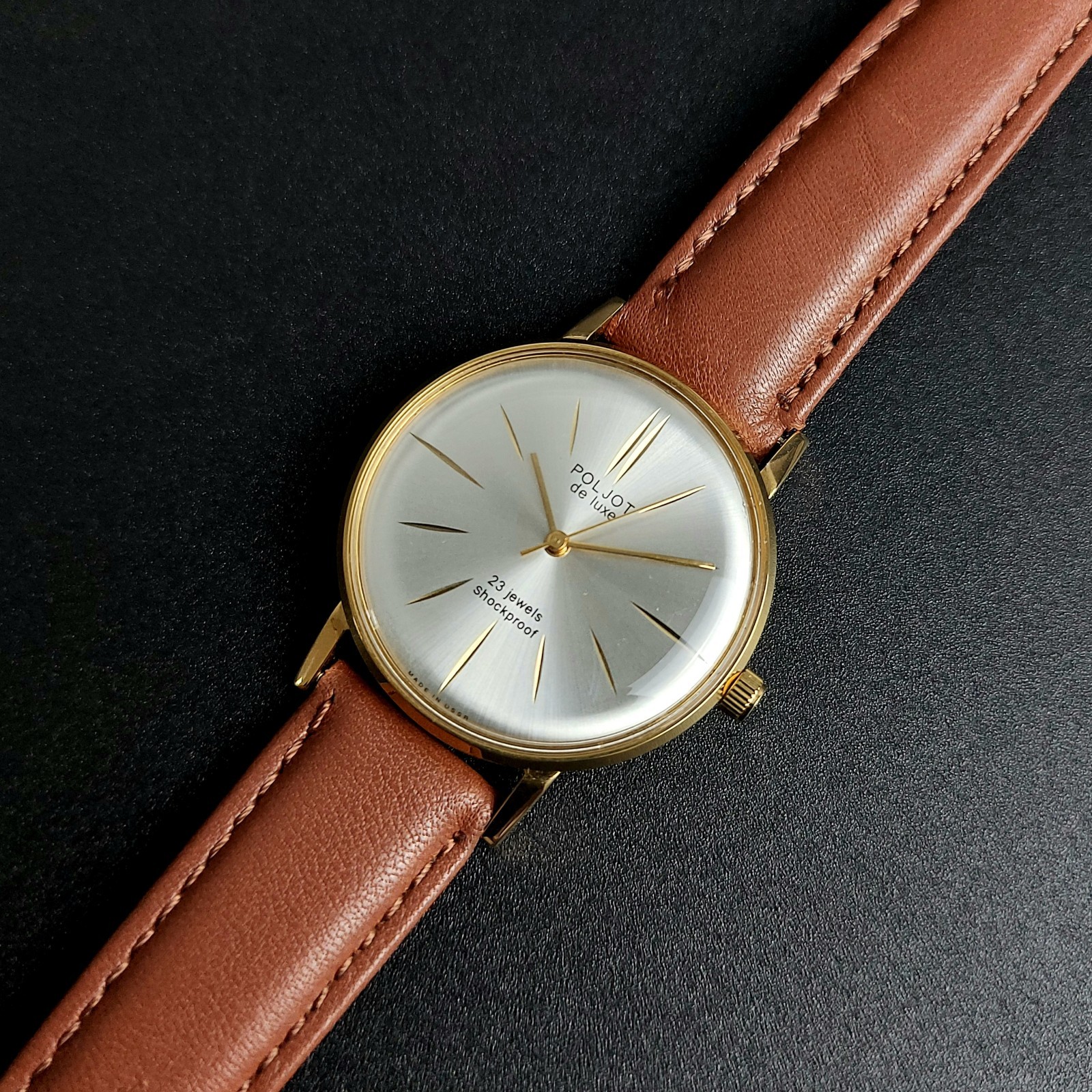 NOS Poljot De LUXE Ultra Slim 23 Jewels 2209 Soviet Vintage Men’s Wristwatch
