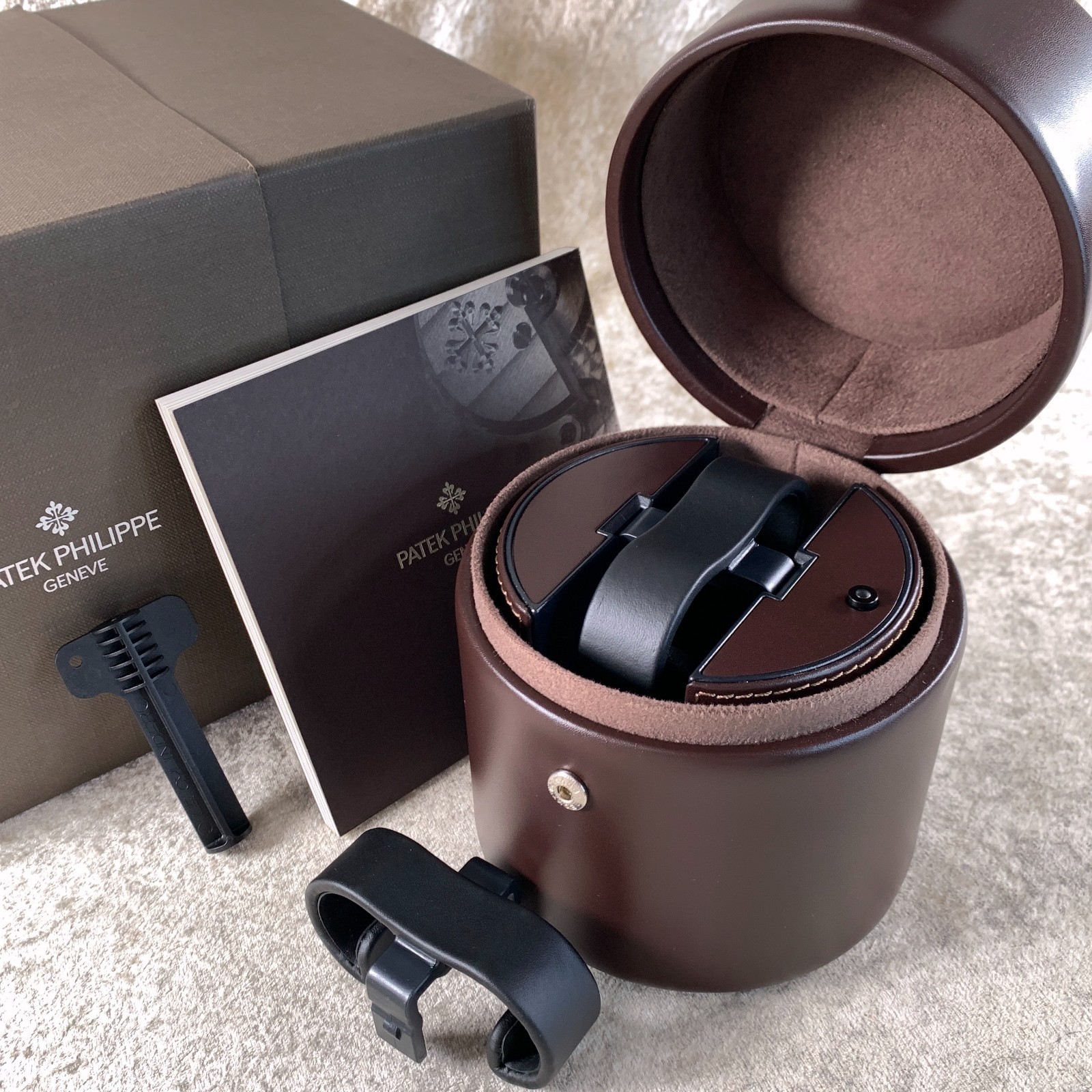 Patek Philippe WINDER SELF WINDING CYLINDER Bluetooth with Case