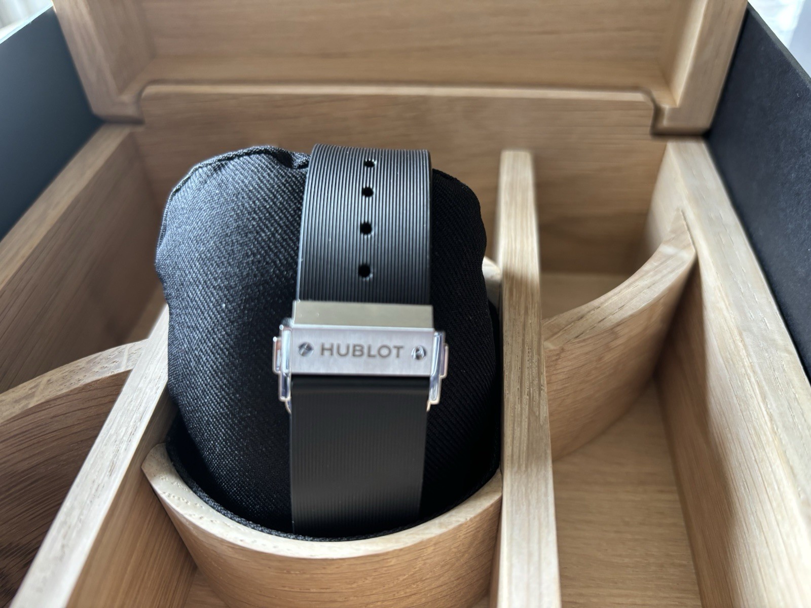 BRAND NEW unworn Hublot Big Bang 44mm Chronograph. Includes Hublot 5+5 warranty