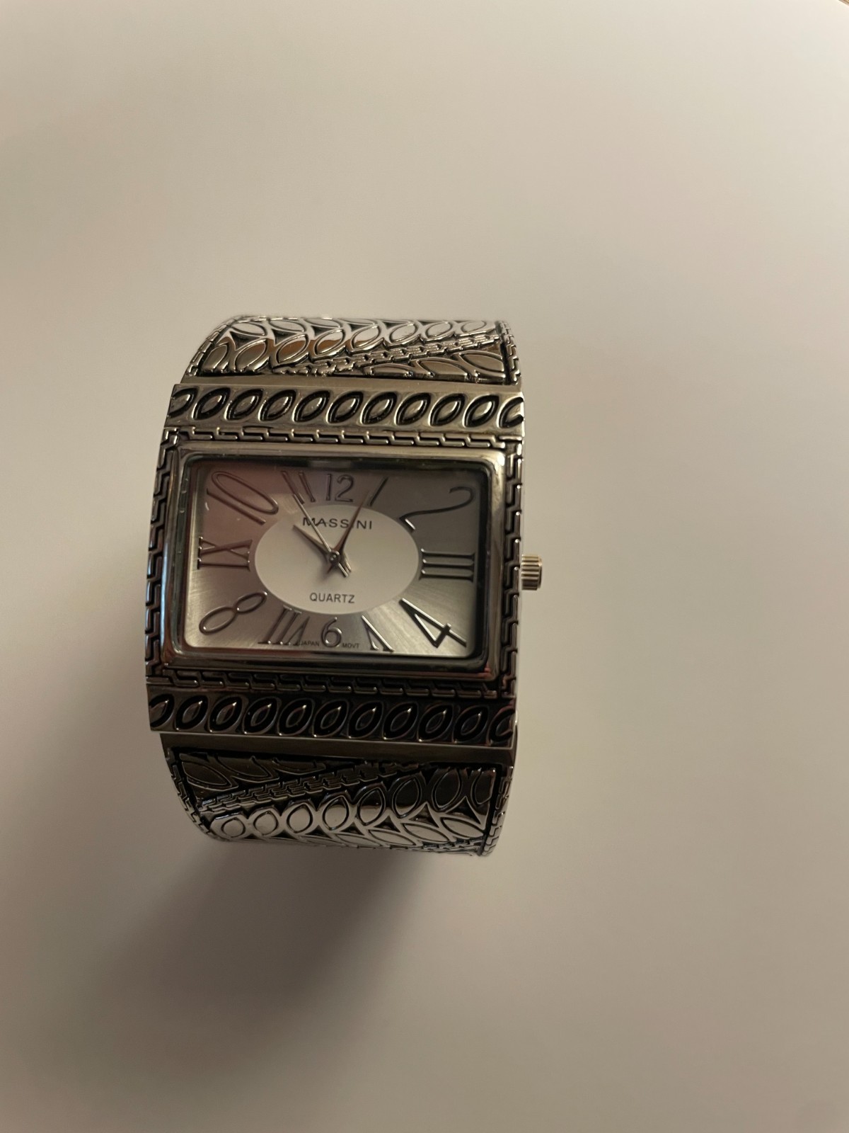 Massini Wide Cuff Engraved Design Silver-tone Quartz Watch Pre-owned Excellent
