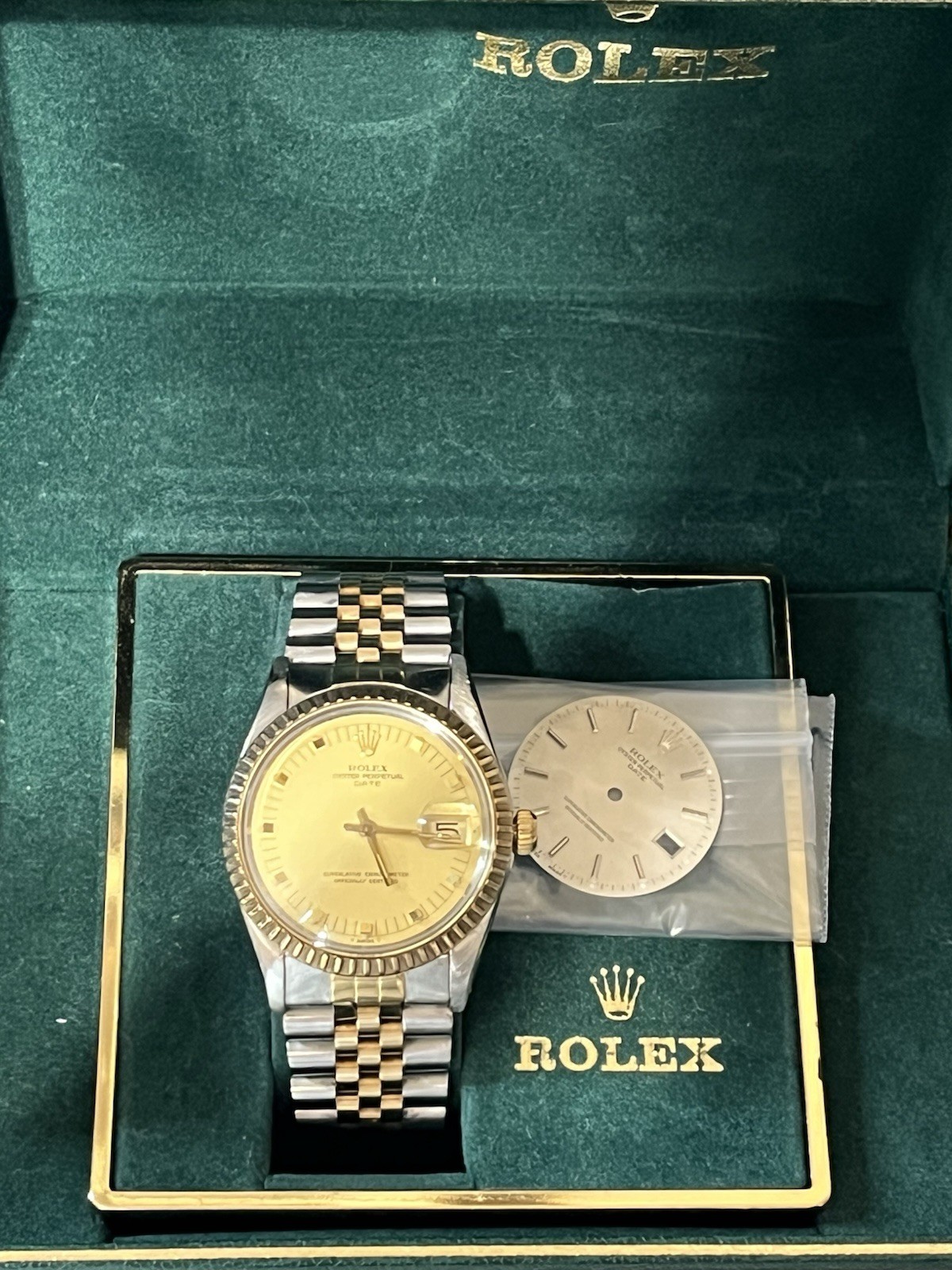 ROLEX ♛ Oyster Perpetual Date 15053* SS & 18K B & P’s With Extra Dial ~Preloved