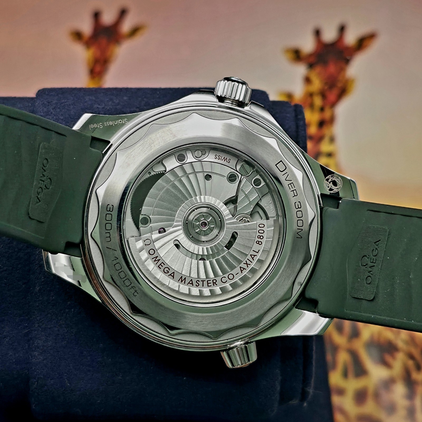 2025 OMEGA Seamaster Diver 300m 210.32.42.20.10.001 Seaweed Green Wave Box & Pps